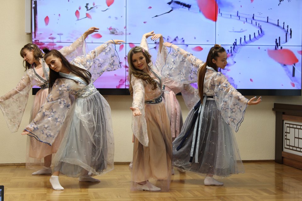 Праздник Середины осени 2021